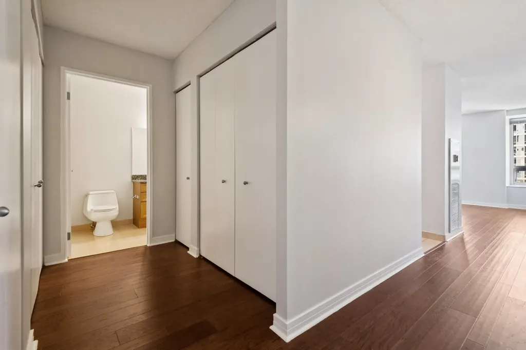 512 North Mcclurg Court Chicago IL 60611