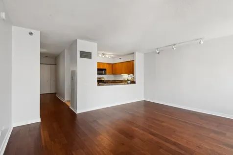 512 North Mcclurg Court Chicago IL 60611