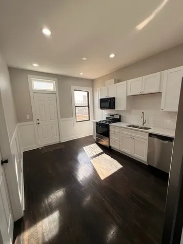 3651 West Grenshaw Street Chicago IL 60624