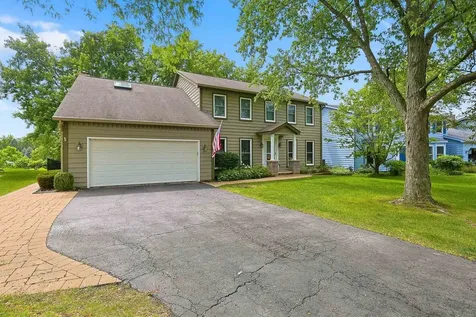 2528 Sun Valley Road Lisle IL 60532