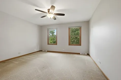 2528 Sun Valley Road Lisle IL 60532