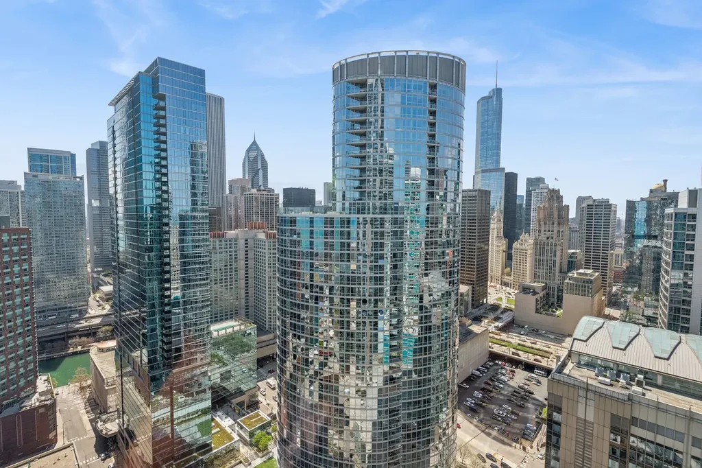 512 North Mcclurg Court Chicago IL 60611