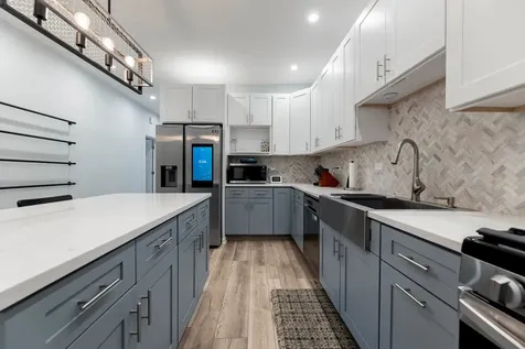 7251 South Paxton Avenue Chicago IL 60649