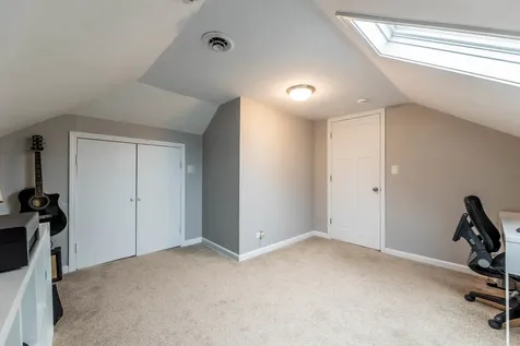 7251 South Paxton Avenue Chicago IL 60649