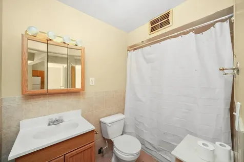 7801 South South Shore Drive Chicago IL 60649