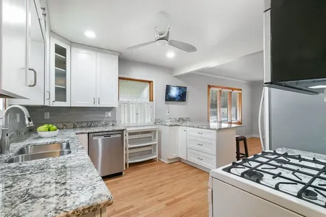 4539 Clyde Avenue Lyons IL 60534