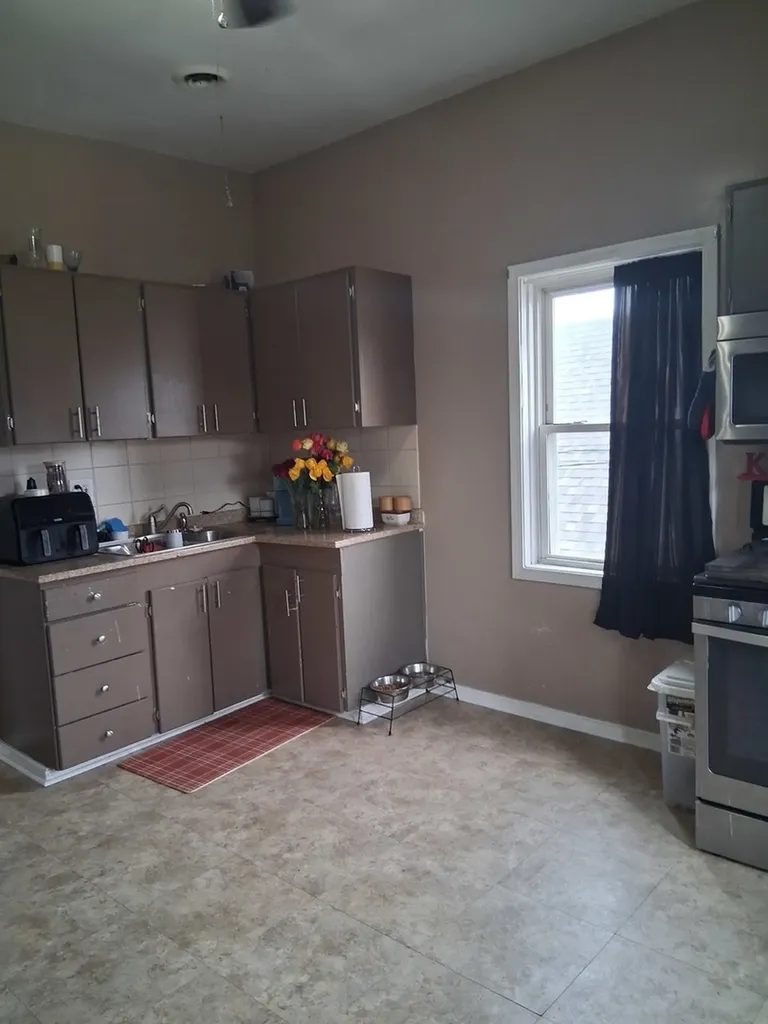 4810 South Union Avenue Chicago IL 60609