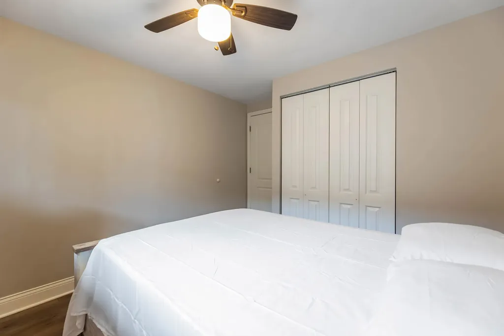 4553 West 56th Street Chicago IL 60629