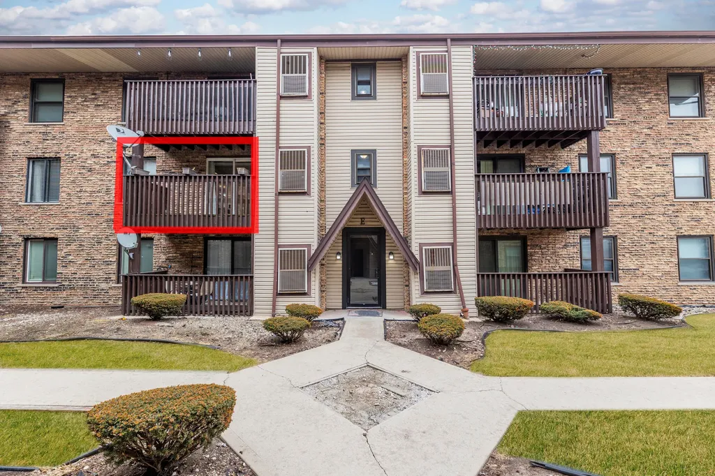 4553 West 56th Street Chicago IL 60629