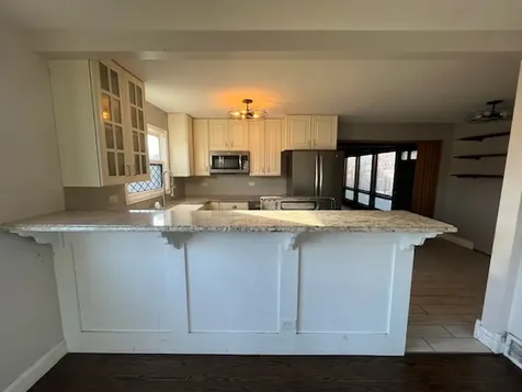 5009 West 101st Street Oak Lawn IL 60453