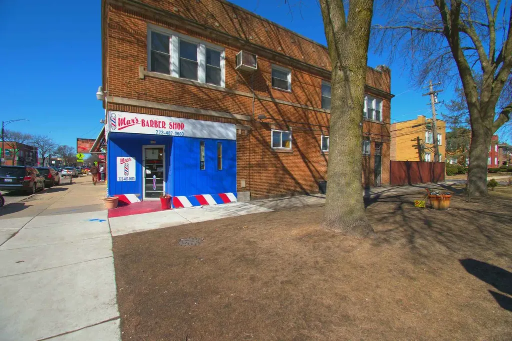 334 East 75th Street Chicago IL 60619
