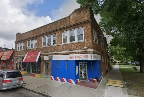 334 East 75th Street Chicago IL 60619