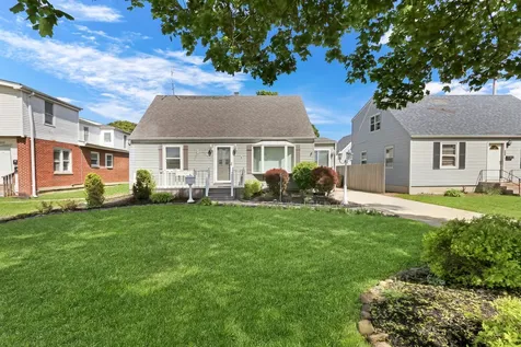 2207 Eshcol Avenue Zion IL 60099