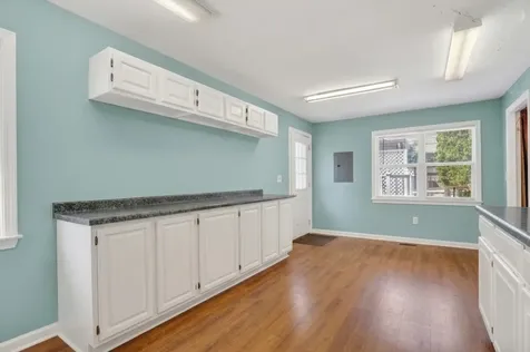 2207 Eshcol Avenue Zion IL 60099