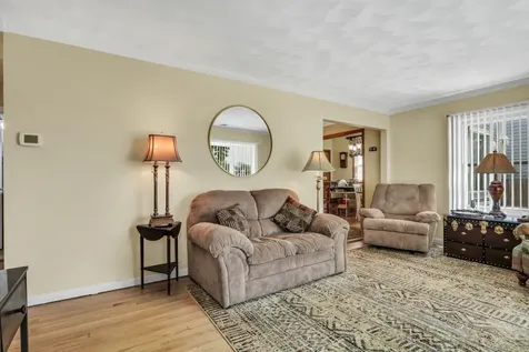 2207 Eshcol Avenue Zion IL 60099