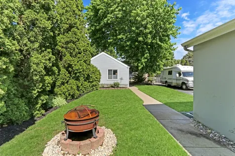 2207 Eshcol Avenue Zion IL 60099