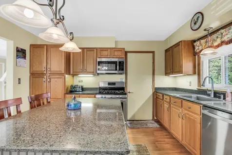 2207 Eshcol Avenue Zion IL 60099