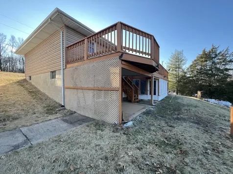 1991 South Lakeshore Drive Goreville IL 62939