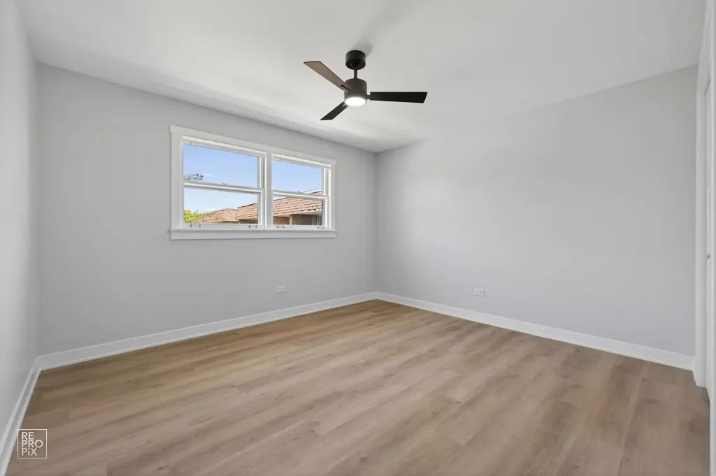 6758 West 64th Place Chicago IL 60638
