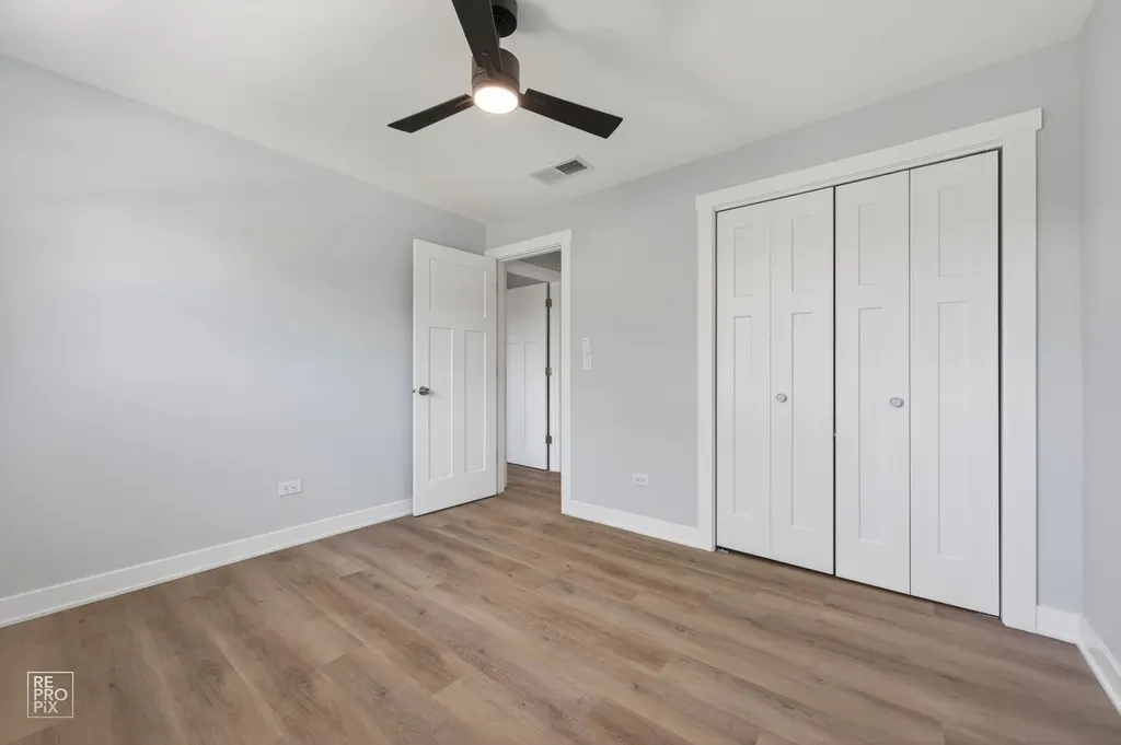 6758 West 64th Place Chicago IL 60638