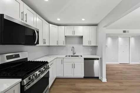 6758 West 64th Place Chicago IL 60638