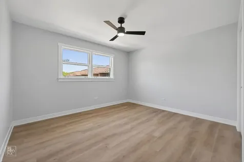 6758 West 64th Place Chicago IL 60638