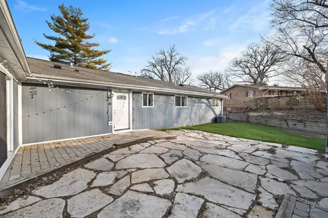 4433 Wildwood Drive Crystal Lake IL 60014