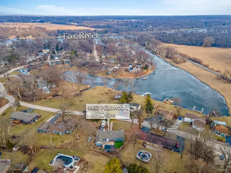 4433 Wildwood Drive Crystal Lake IL 60014
