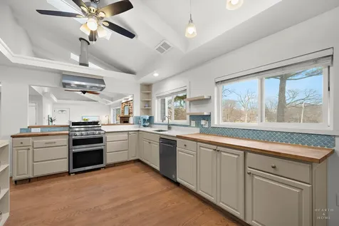 4433 Wildwood Drive Crystal Lake IL 60014