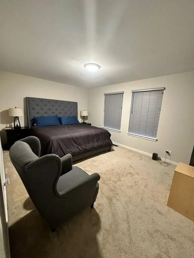 830 East Bowen Avenue Chicago IL 60653