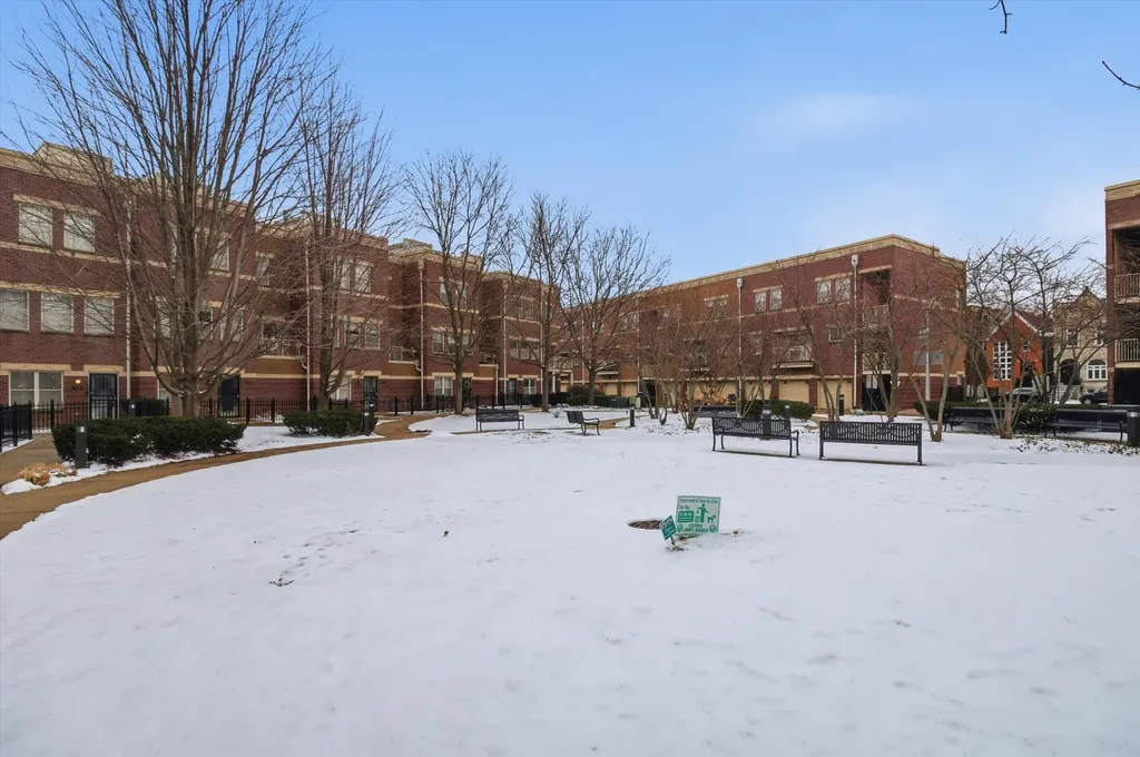 830 East Bowen Avenue Chicago IL 60653