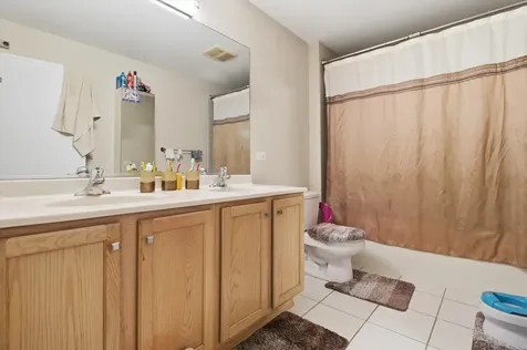 830 East Bowen Avenue Chicago IL 60653