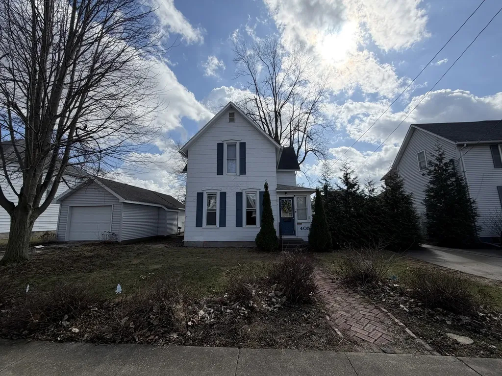 405 East Seminary Avenue Hoopeston IL 60942