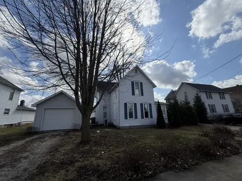 405 East Seminary Avenue Hoopeston IL 60942