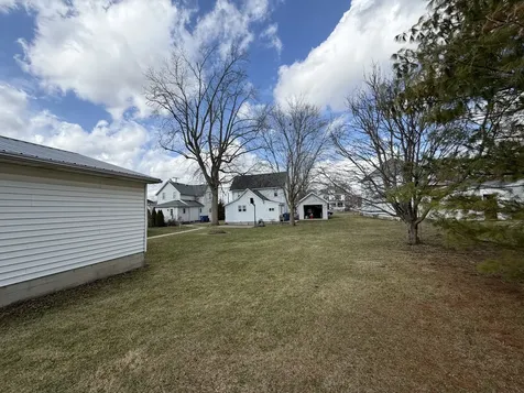405 East Seminary Avenue Hoopeston IL 60942