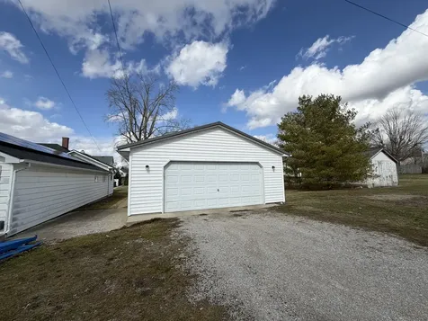 405 East Seminary Avenue Hoopeston IL 60942
