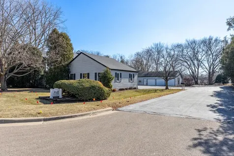 4621 High Point Drive Rockford IL 61114
