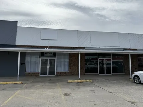 1443 & 1445 West Whittaker Street Salem IL 62881