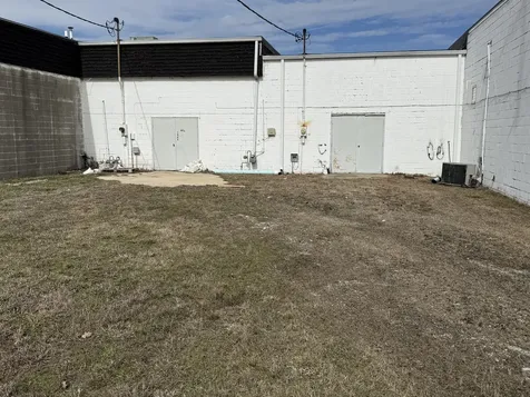 1443 & 1445 West Whittaker Street Salem IL 62881