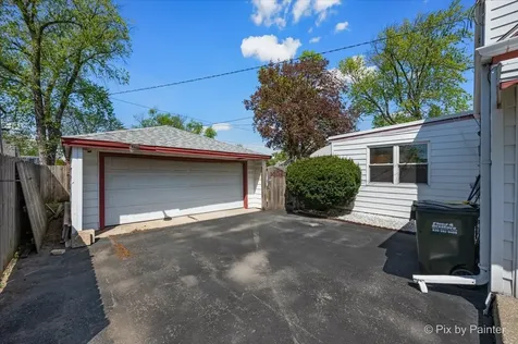 916 North Roberta Avenue Melrose Park IL 60164