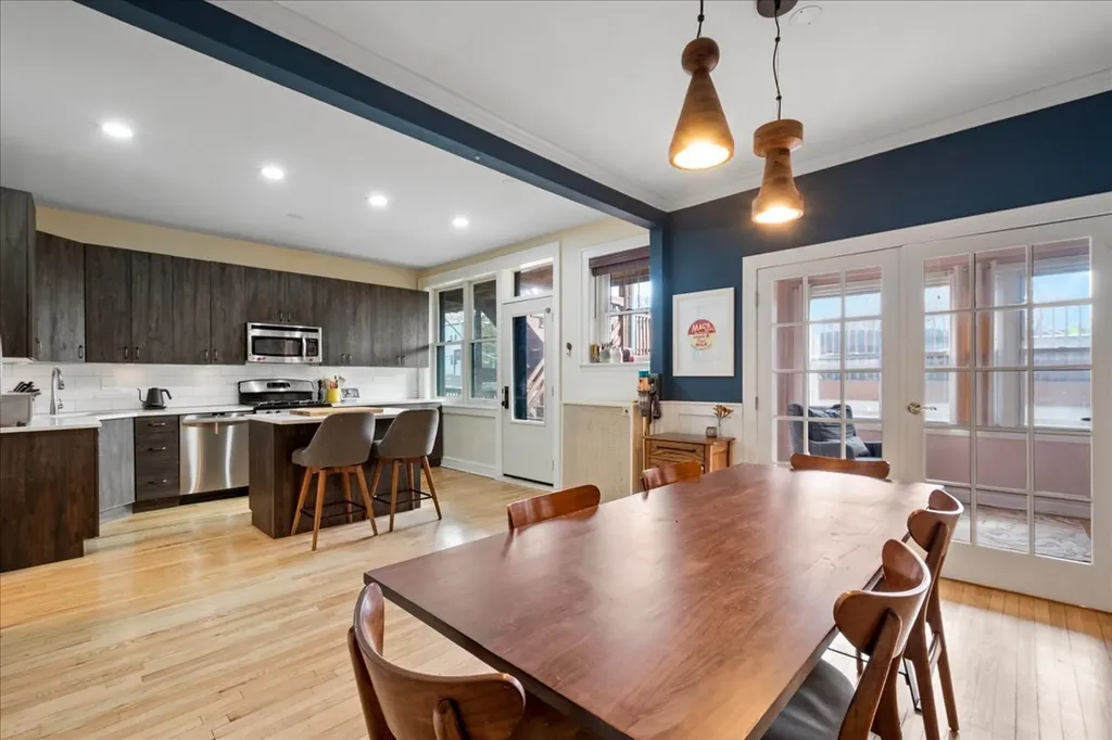 2751 West Giddings Street Chicago IL 60625