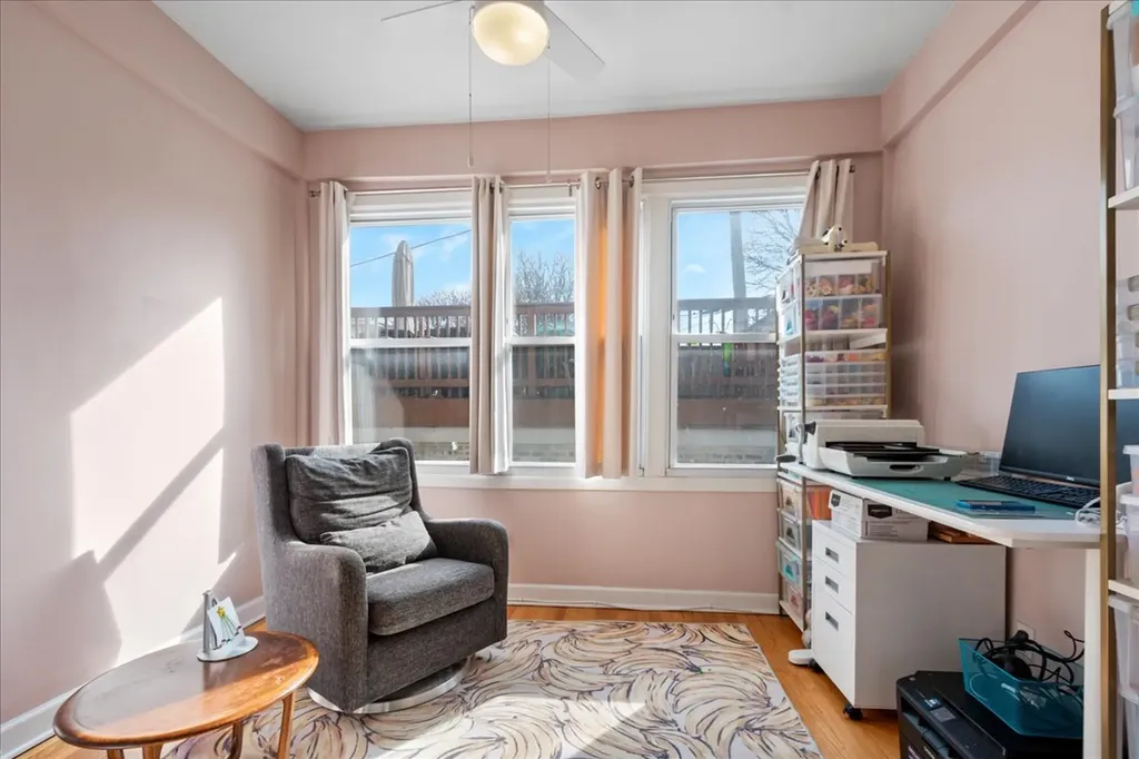 2751 West Giddings Street Chicago IL 60625