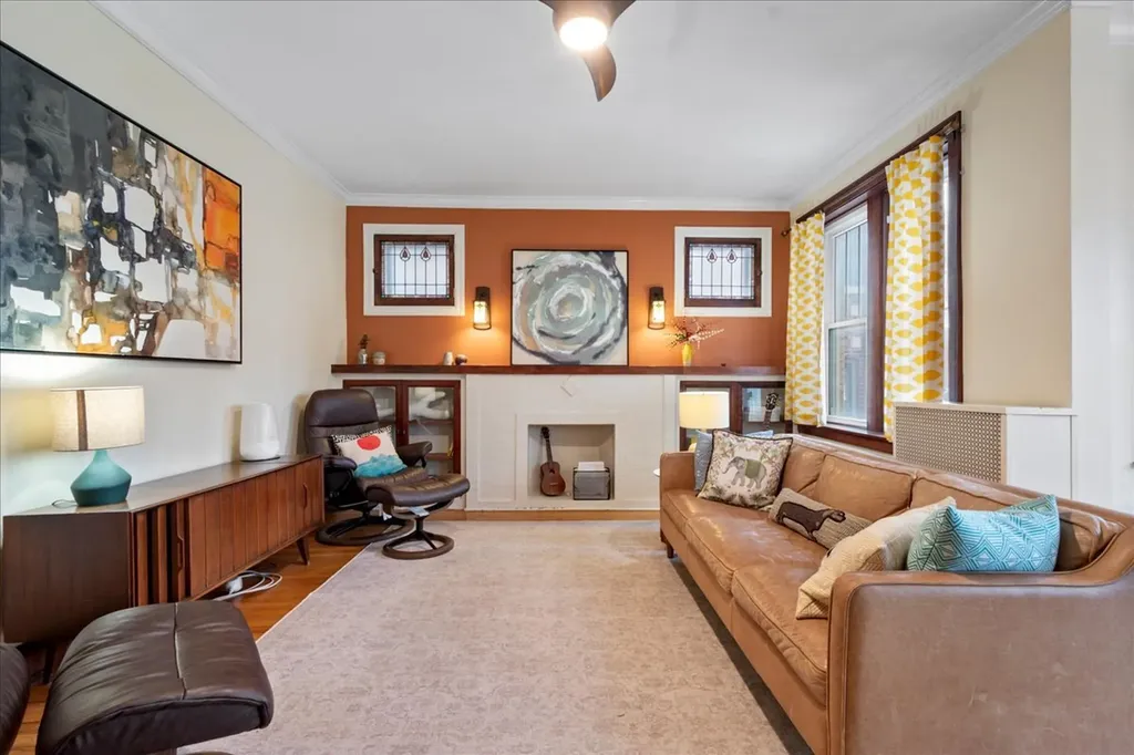 2751 West Giddings Street Chicago IL 60625