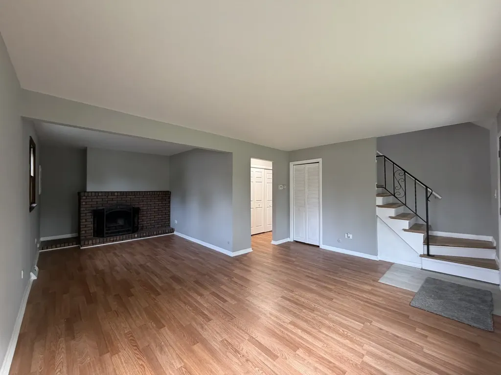 321 Janet Avenue Darien IL 60561