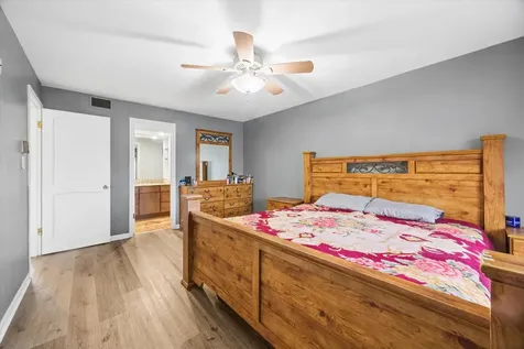 9808 South Karlov Avenue Oak Lawn IL 60453