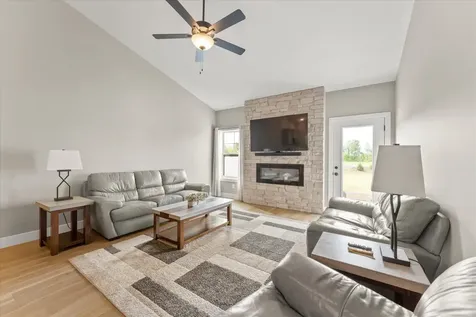 1 Prairie Trail Monticello IL 61856
