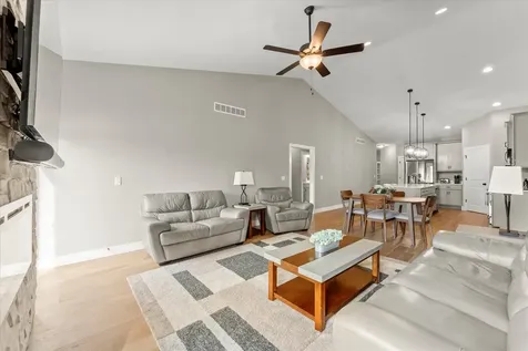 1 Prairie Trail Monticello IL 61856
