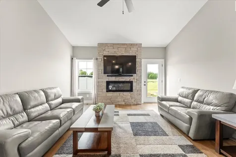 1 Prairie Trail Monticello IL 61856