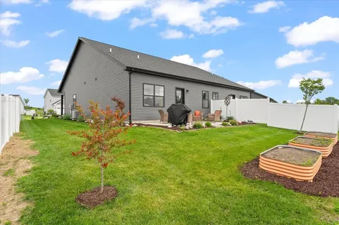 1 Prairie Trail Monticello IL 61856
