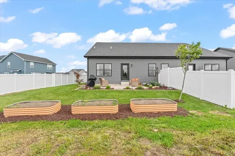 1 Prairie Trail Monticello IL 61856